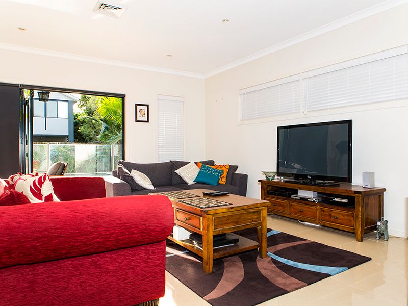 14 McIntyre Street, HENDRA, QLD 4011