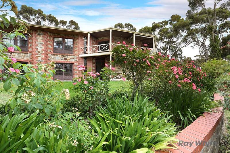15 Vanga Avenue, Clare, SA 5453