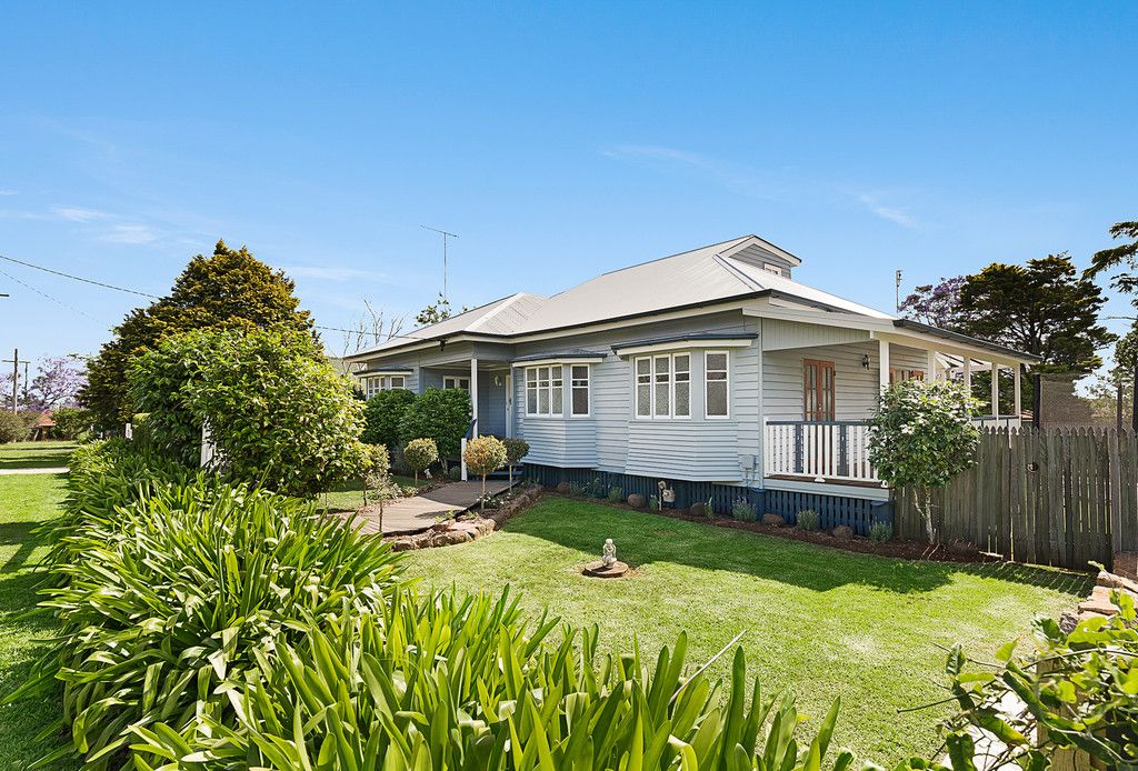 7 Hampshire Street, North Toowoomba, QLD 4350