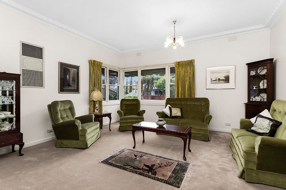 17 Lawrence Street, Hadfield, VIC 3046
