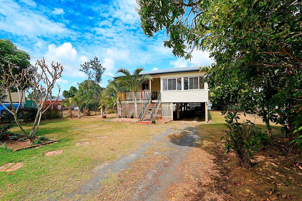 8 Thackeray Street, PARK AVENUE QLD 4701