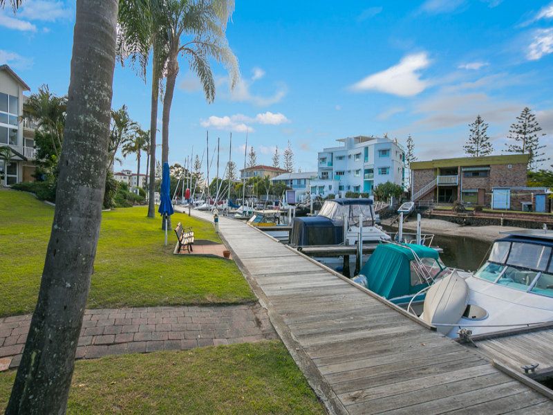 33/37 Bayview Street, Runaway Bay, QLD 4216