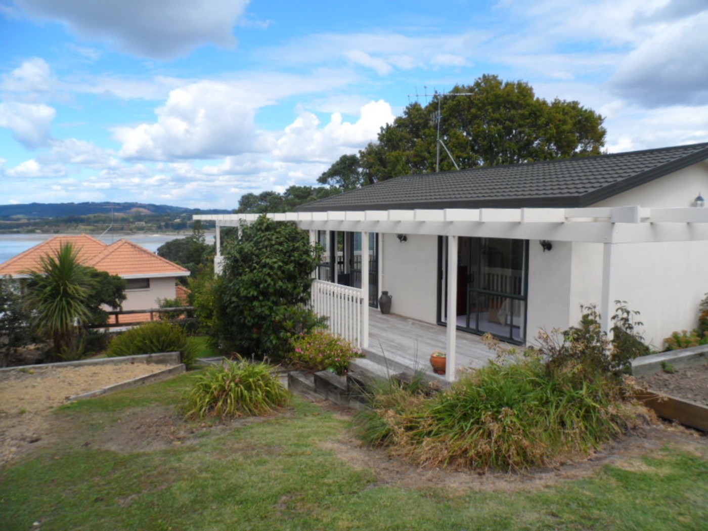 107A Pah Road, Cockle Bay, Manukau City