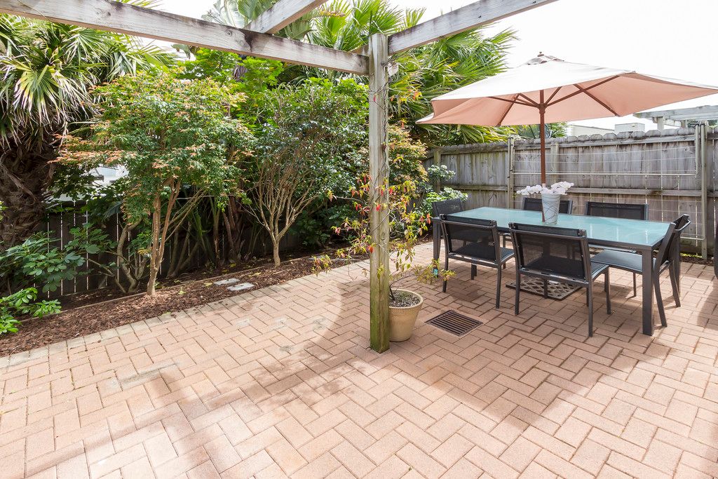 25 Spalding Rise, Golflands, Manukau City