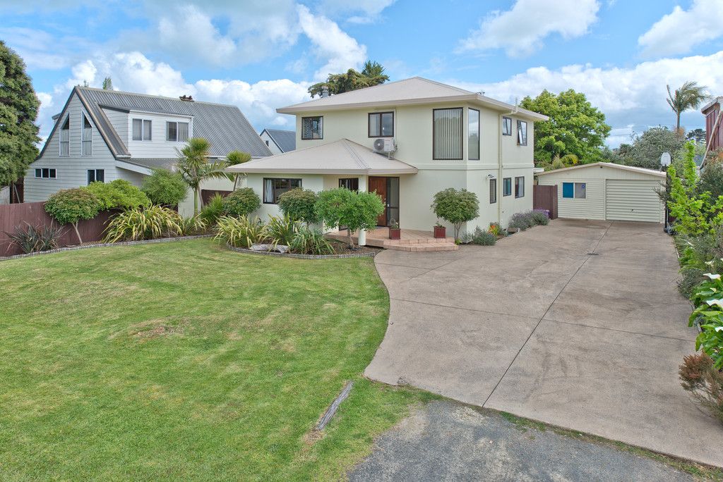 36 Third View Avenue, Beachlands, Manukau City