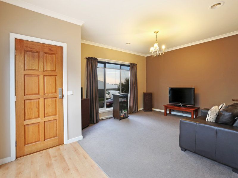 3 Katelyn Court, Waurn Ponds, VIC 3216