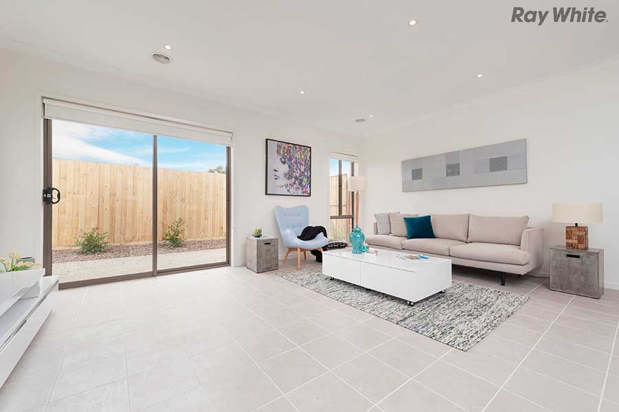 525 Sunshine Avenue, Taylors Lakes, VIC 3038