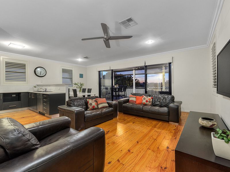 128 Shrapnel Road, Cannon Hill, QLD 4170