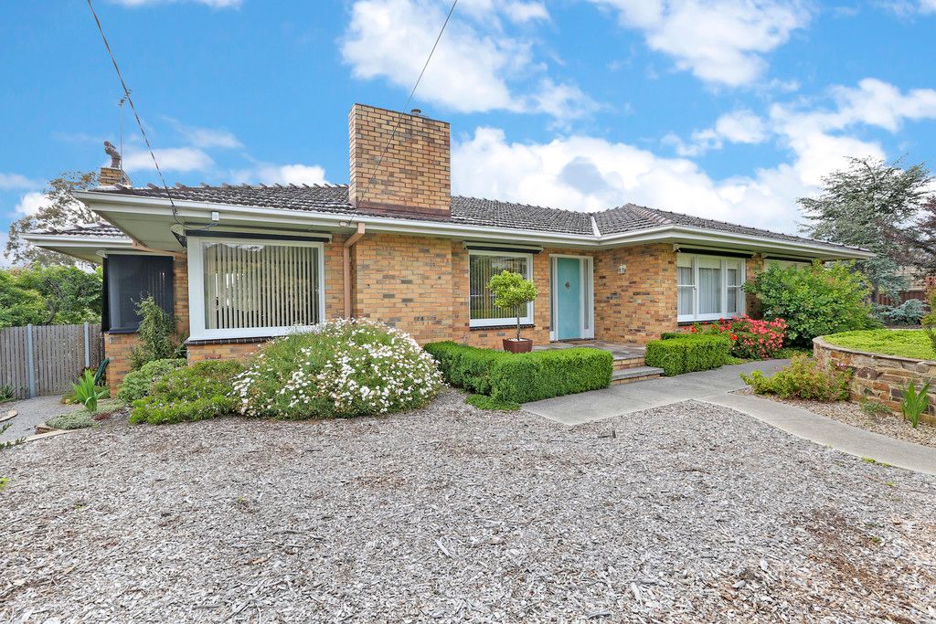 11-13 Cara Road, Highton, VIC 3216