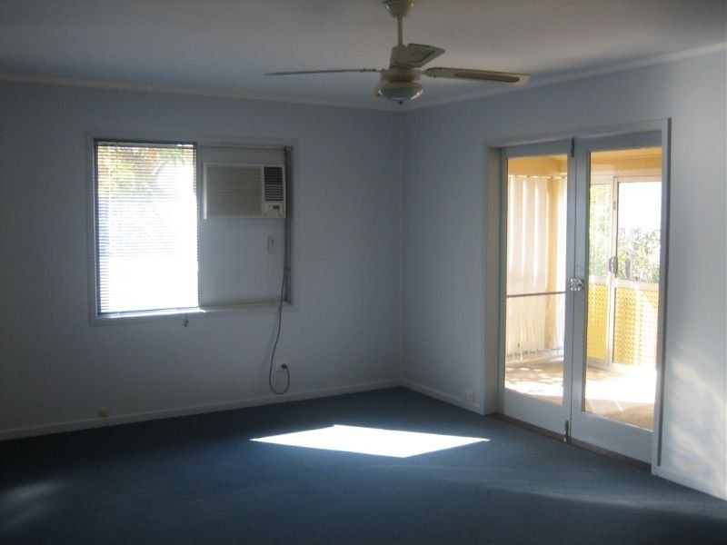 2 Robin Street, Coalfalls, QLD 4305