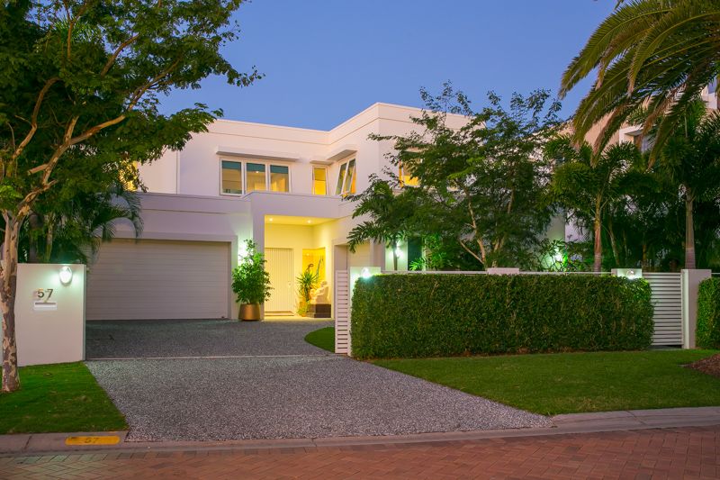 57 Royal Albert Crescent, Sovereign Islands QLD 4216
