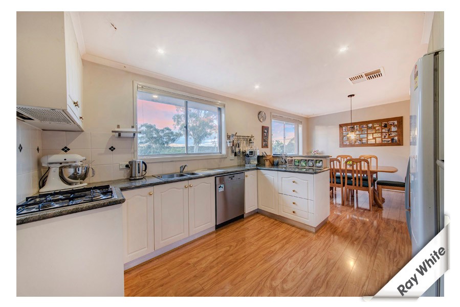 140 Chuculba Crescent, Giralang, ACT 2617