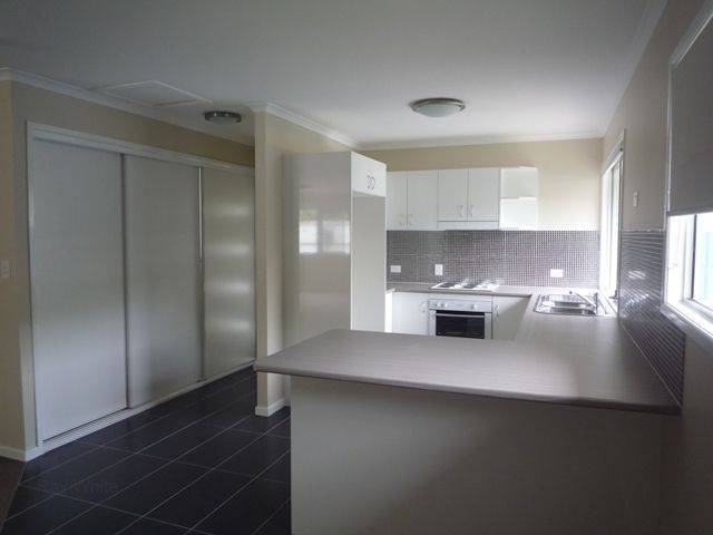 19 Simon Street, DECEPTION BAY, QLD 4508