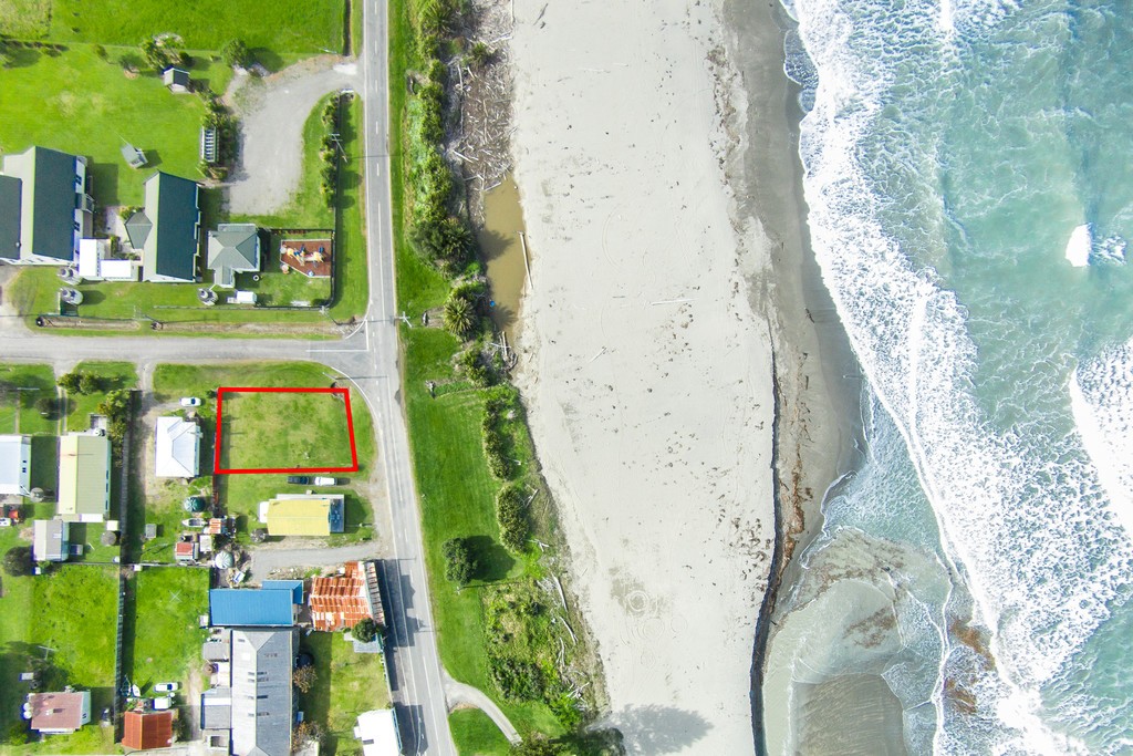 21 Beach Road, Tokomaru Bay, Gisborne District