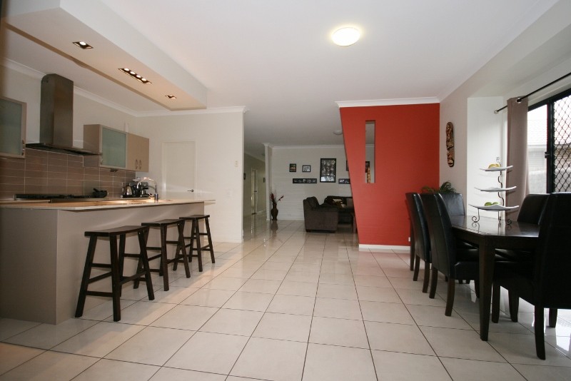 10 Hare Street, NORTH LAKES, QLD 4509