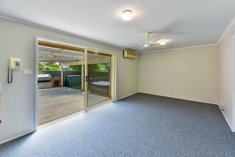 102 Evelyn Street, Macquarie Fields, NSW 2564