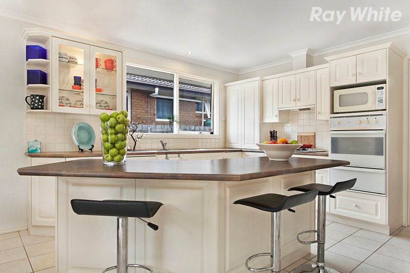 4 Winterton Court, Wantirna, VIC 3152