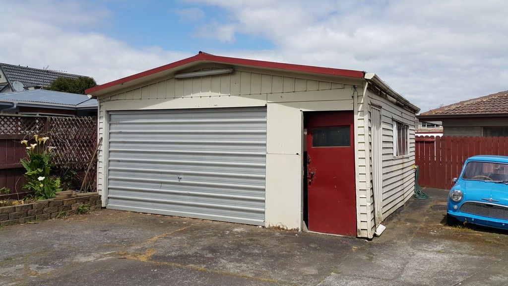 14 Browns Road, Manurewa, Manukau City