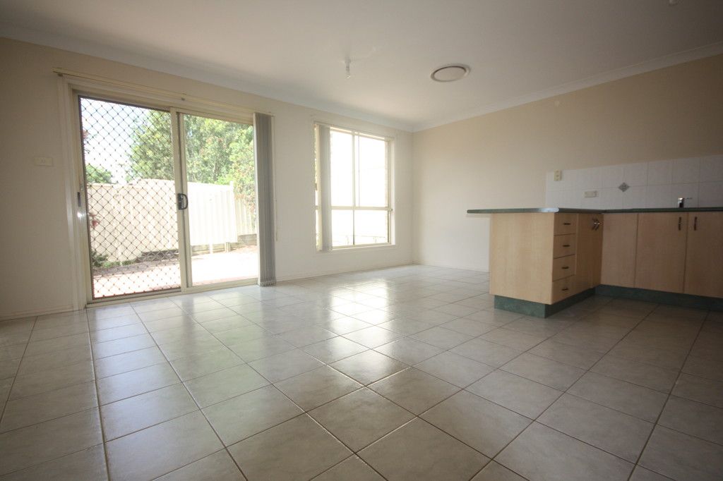 3/20 Hoddle Avenue, Campbelltown, NSW 2560