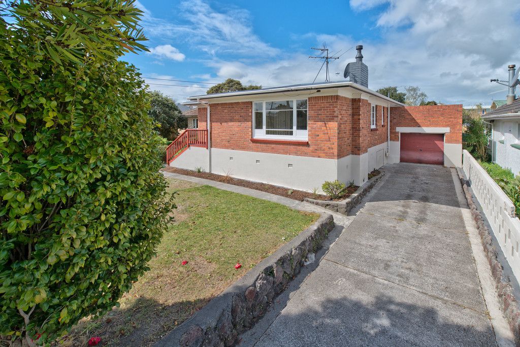 52 Churchill Avenue, Manurewa, Manukau City