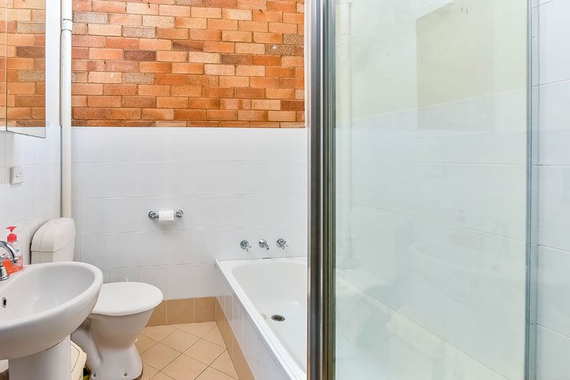 Campbelltown, NSW 2560