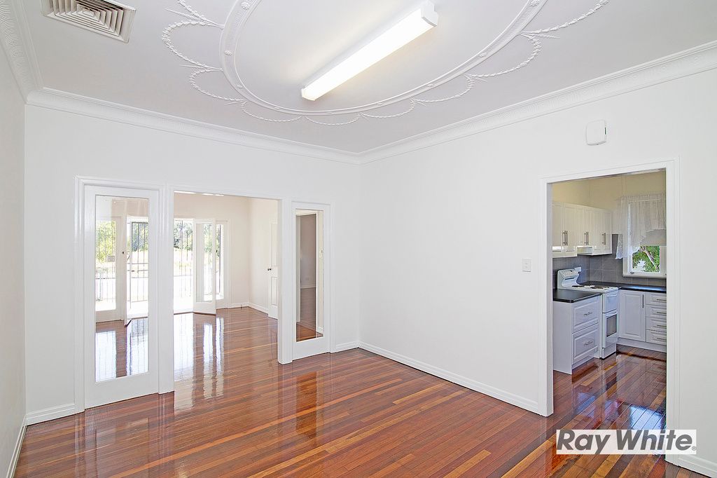 68 Smiths Road, Goodna, QLD 4300