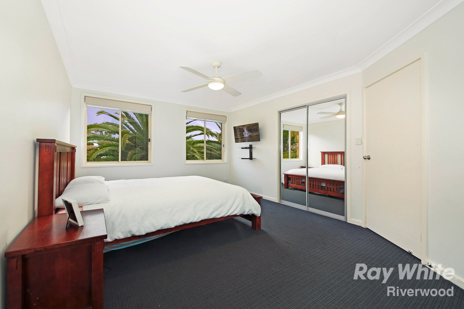 8 Moonah Road, Alfords Point, NSW 2234