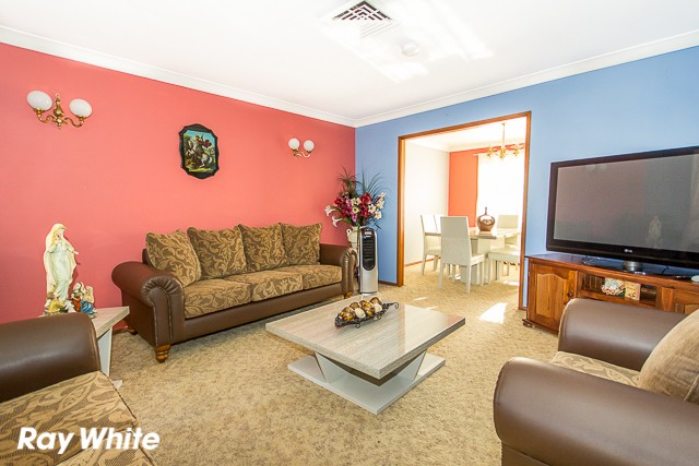 11 Corio Road, PRAIRIEWOOD, NSW 2176