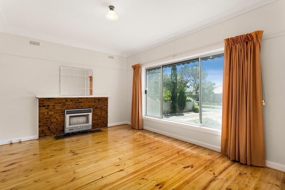 11 Sapphire Street, Essendon West, VIC 3040