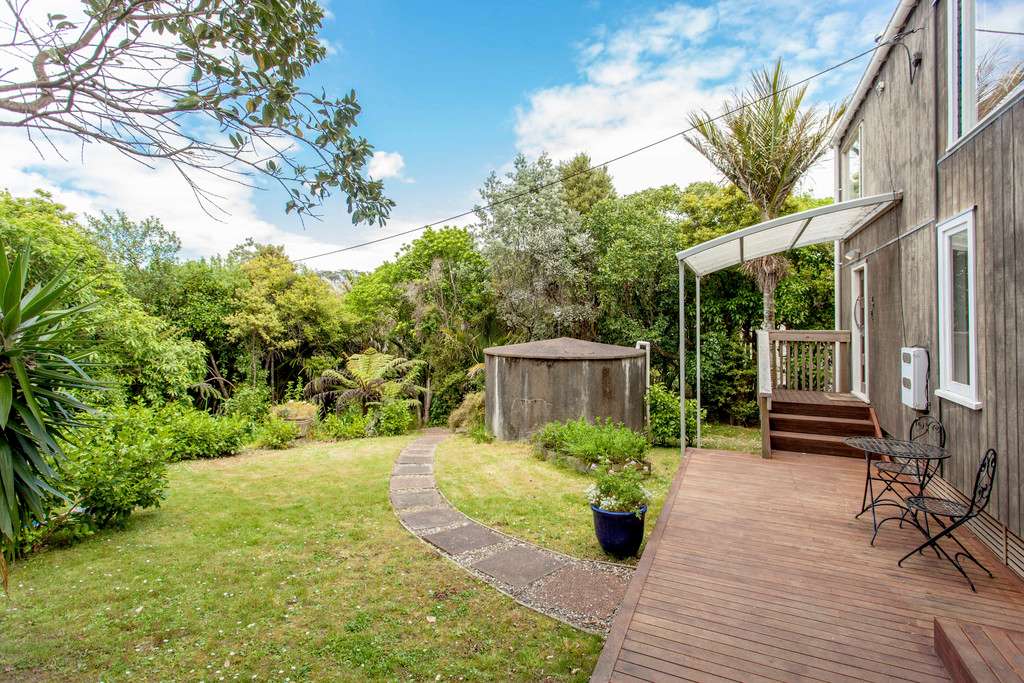 23 Waiheke Road photo 8