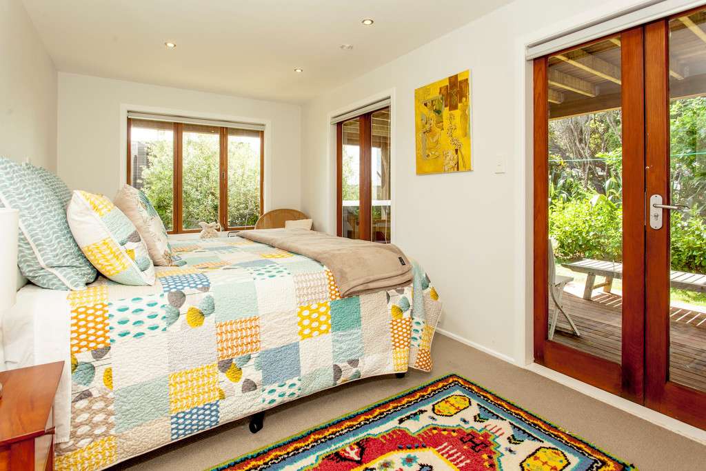 23 Waiheke Road photo 7