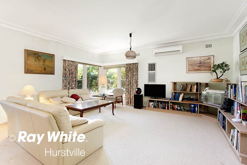 49 Caledonia Crescent, Peakhurst, NSW 2210
