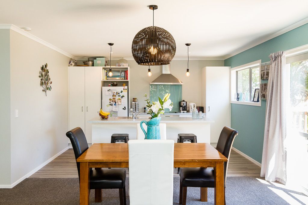 4 Lowry Heights, Stokes Valley, Lower Hutt City