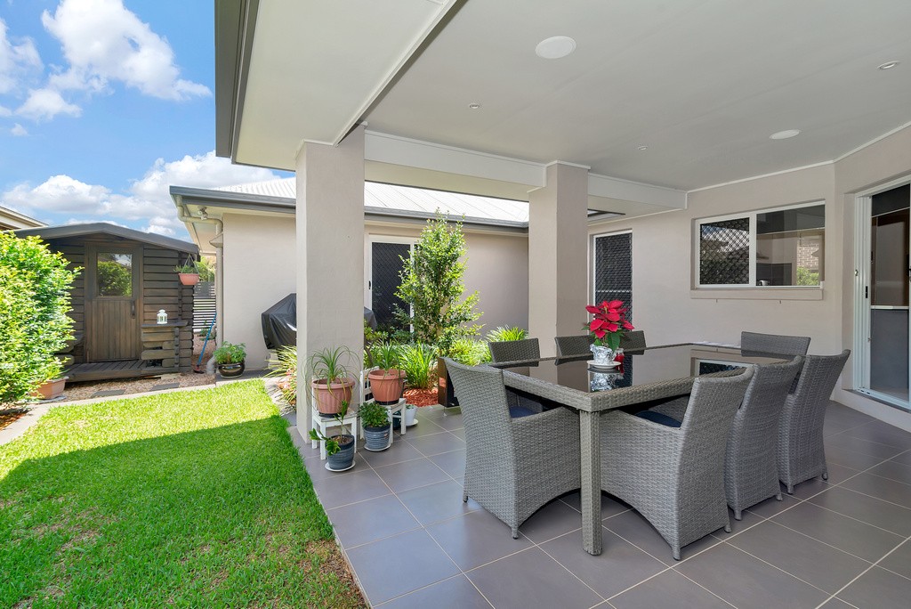 5 Pugh Street, Middle Ridge, QLD 4350