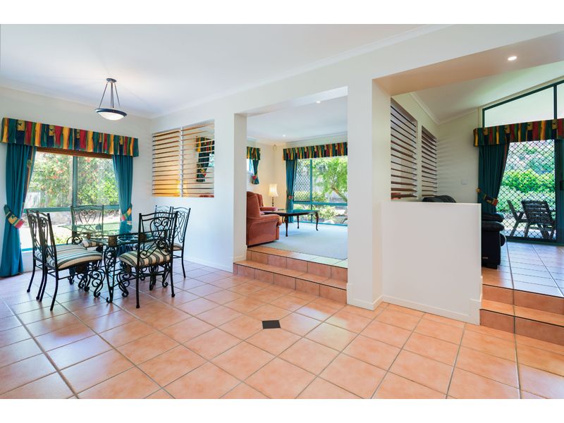 19 Norfolk Place, Wishart, QLD 4122