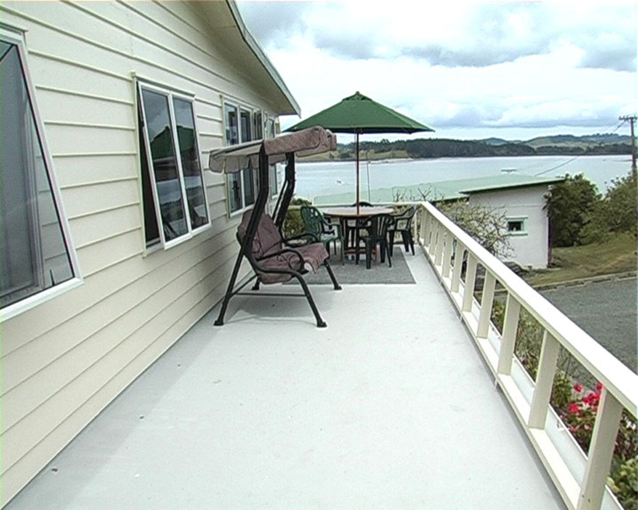 8 Oxford Street, Whakapirau, Kaipara District