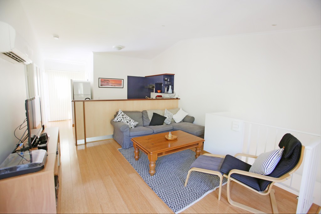 7 / 77-81 Fairley Street, Indooroopilly, QLD 4068
