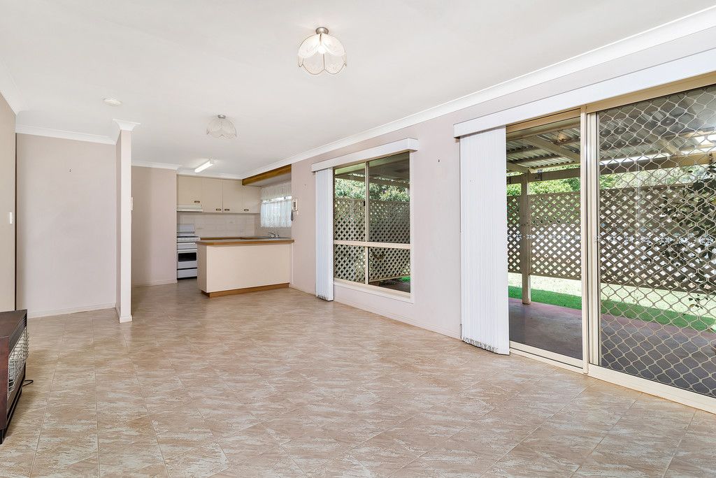 2 Lacebark Court, Glenvale, QLD 4350