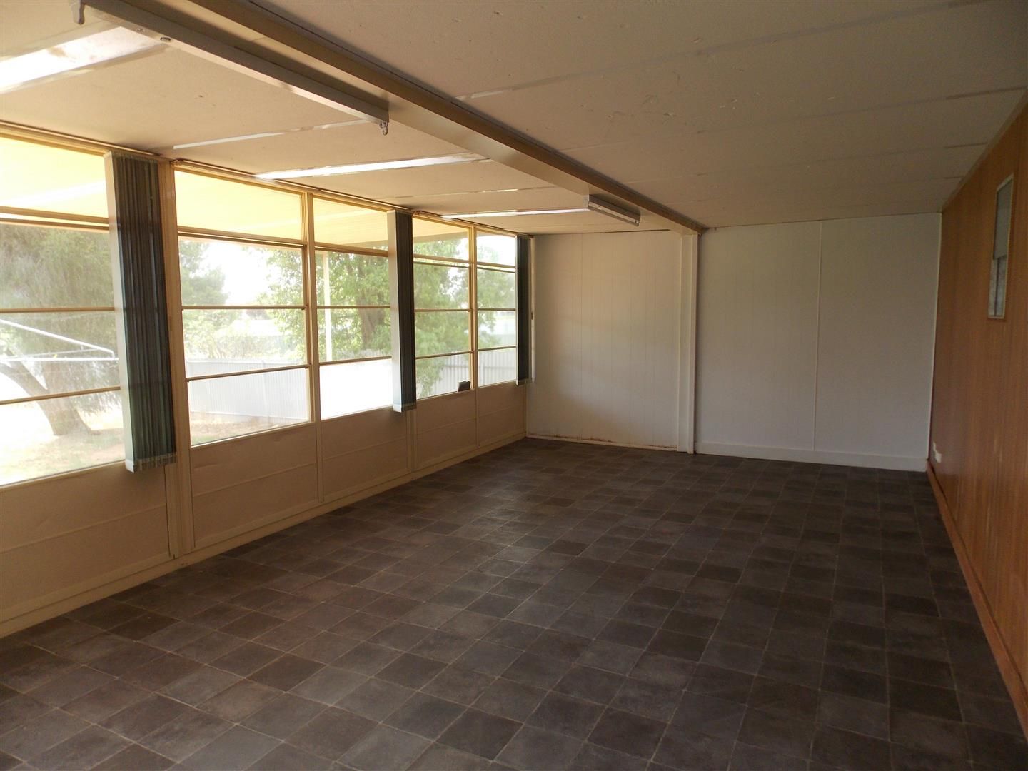 26 Forbes Road, Parkes, NSW 2870