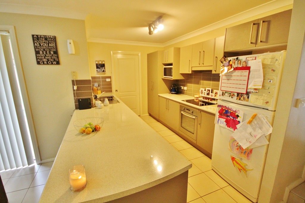 3 Hambrook Place, Young, NSW 2594