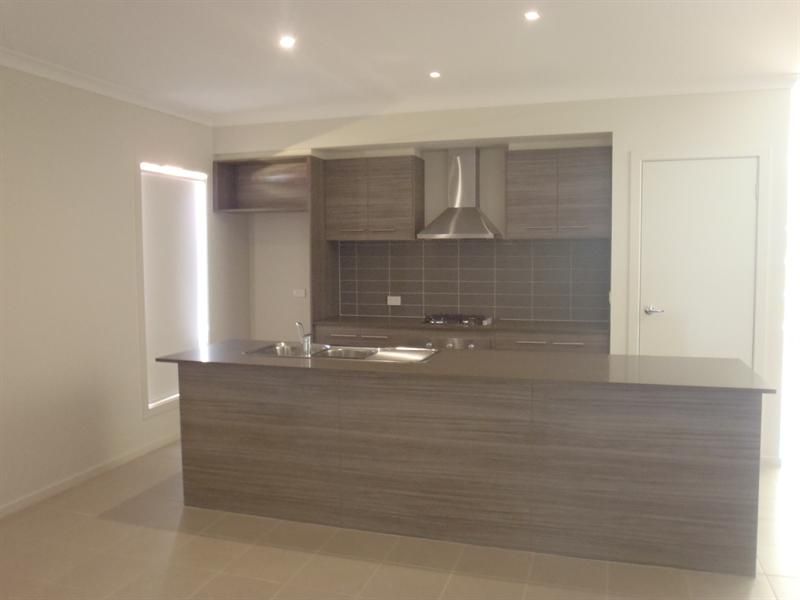 9 CORTONA Grange, Mernda, VIC 3754