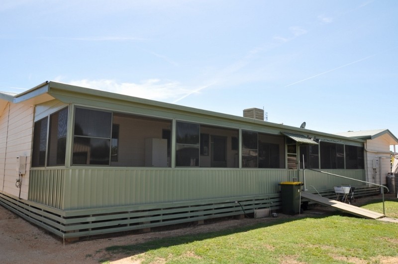 42 Pye Street, Eugowra, NSW 2806