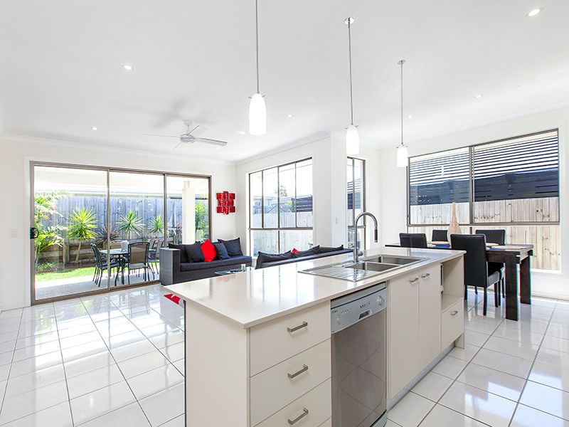 15 Parrot Place, Mountain Creek, QLD 4557
