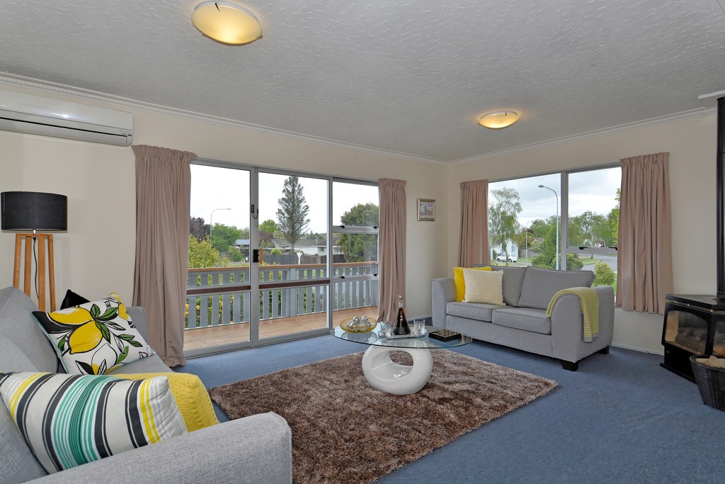 6 Jenkins Avenue, Redwood, Christchurch City