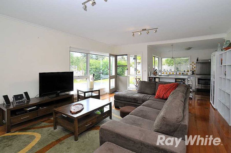 6 Yarrowee Street, Upper Ferntree Gully, VIC 3156