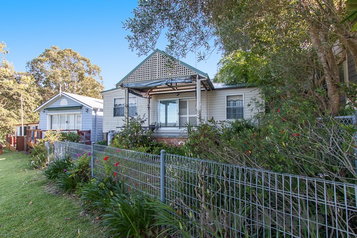51A Bay Road, Bolton Point, NSW 2283
