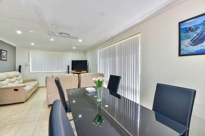 23 Mentha Place, Macquarie Fields, NSW 2564