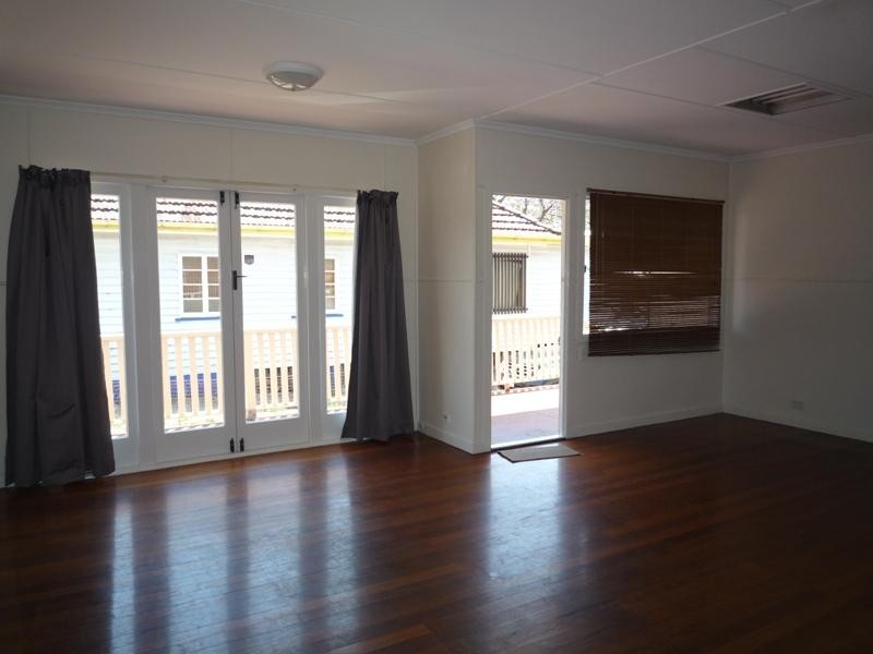 11 Sicklefield Street, Enoggera, QLD 4051