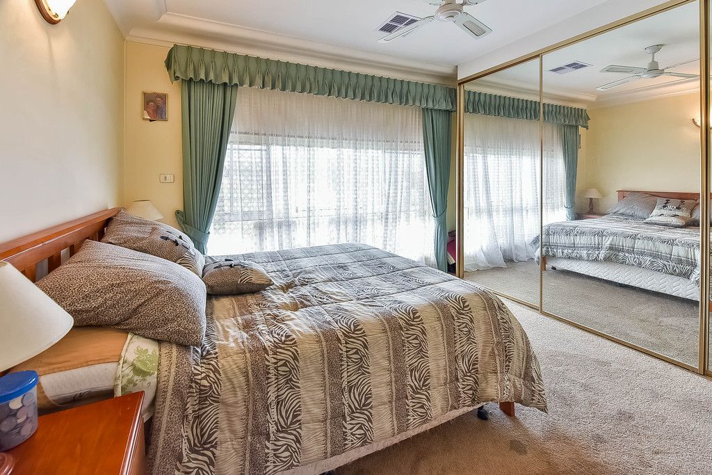 8 Derby Street, Minto, NSW 2566