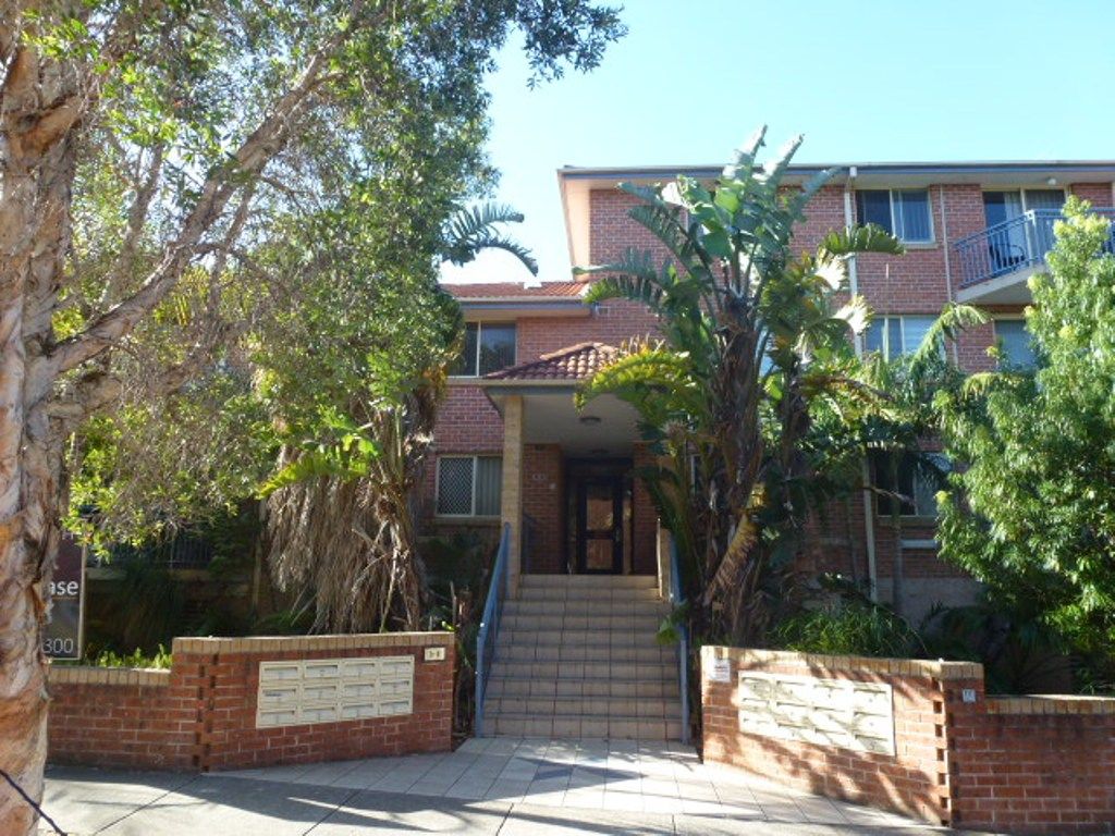 18/5-9 Marlene Crescent, Greenacre, NSW 2190